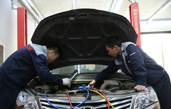 以客戶為中心，與企業(yè)共發(fā)展